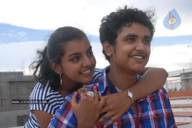 Pasakara Nanbargal Tamil Movie Stills - 28 / 44 photos