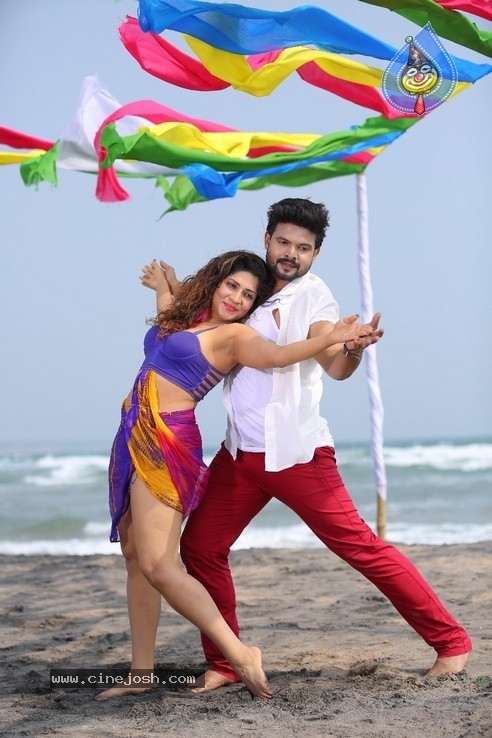 Pasivadi Pranam Movie Stills - 12 / 19 photos