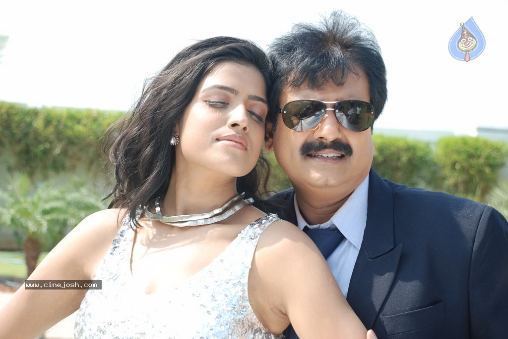 Pathayeram Kodi Tamil Movie Photos - 2 / 68 photos