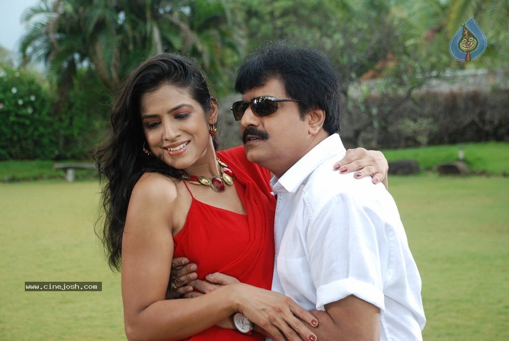 Pathayeram Kodi Tamil Movie Photos - 22 / 68 photos