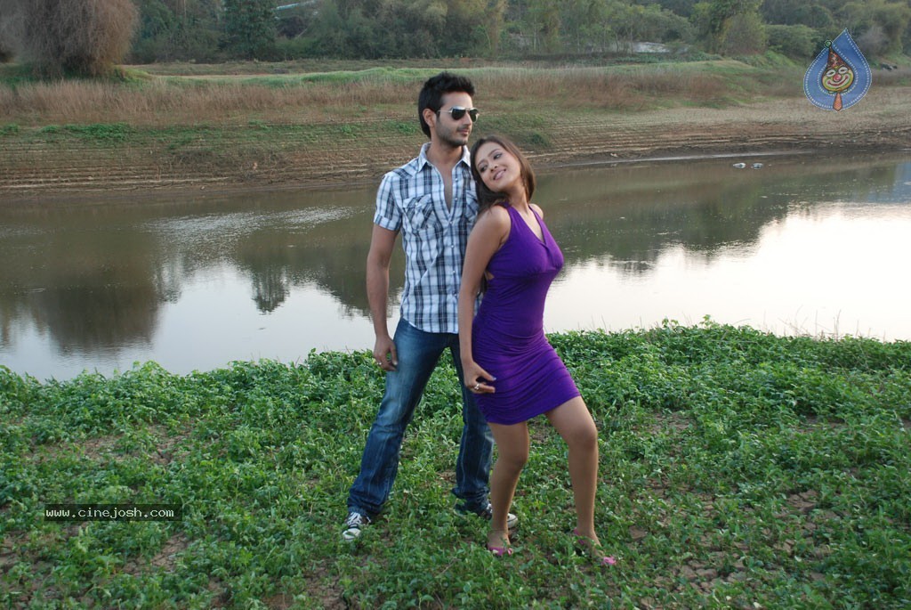 Pathayeram Kodi Tamil Movie Photos - 67 / 68 photos