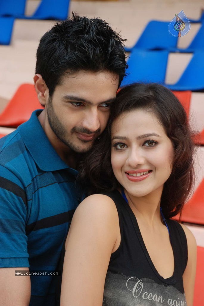 Pathayeram Kodi Tamil Movie Stills - 2 / 47 photos