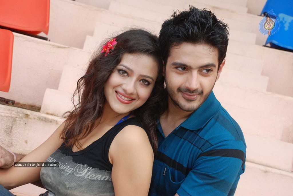 Pathayeram Kodi Tamil Movie Stills - 3 / 47 photos