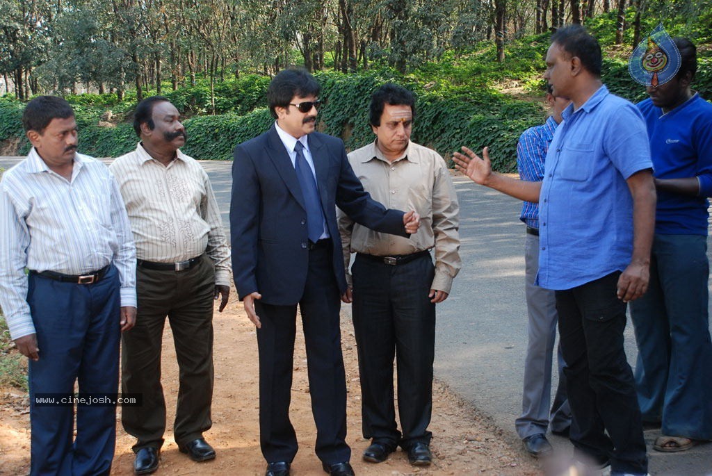 Pathayeram Kodi Tamil Movie Stills - 54 / 59 photos