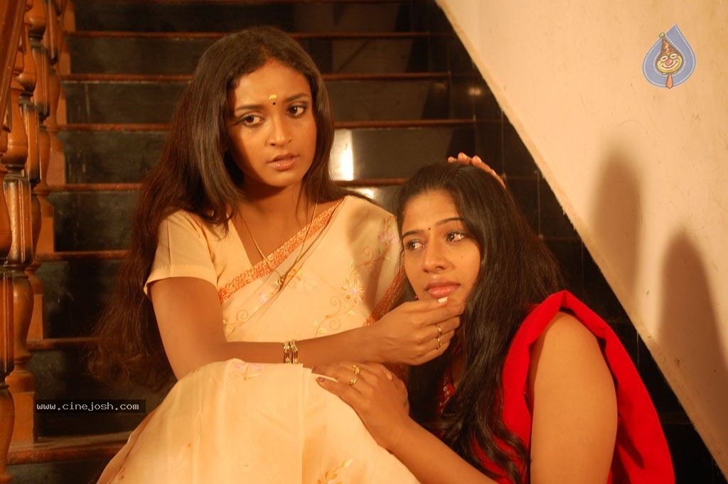 Pattikattu Mappillai Tamil Movie Stills - 29 / 57 photos