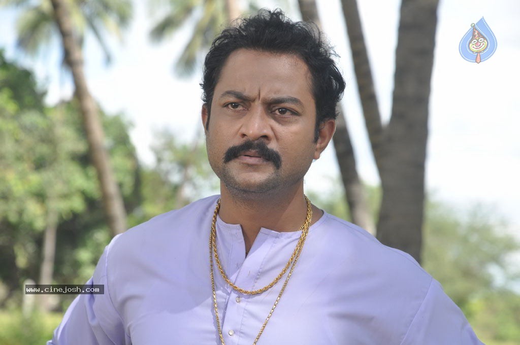 Pattikattu Mappillai Tamil Movie Stills - 40 / 57 photos