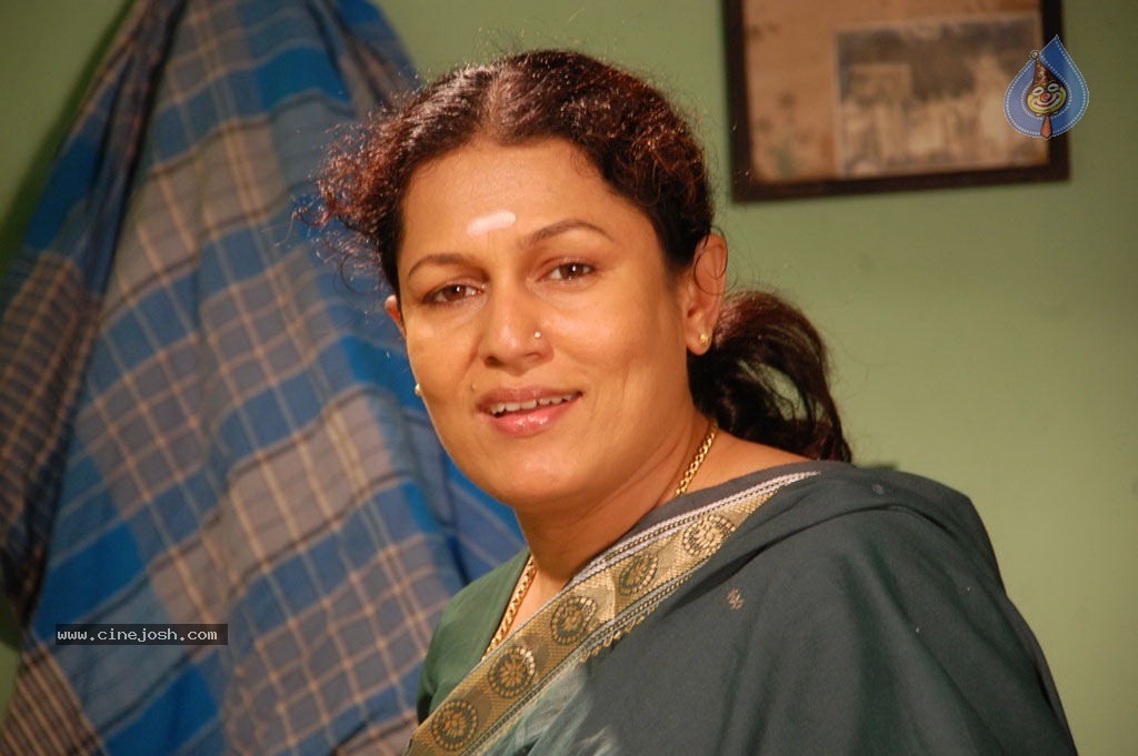 Pattikattu Mappillai Tamil Movie Stills - 45 / 57 photos