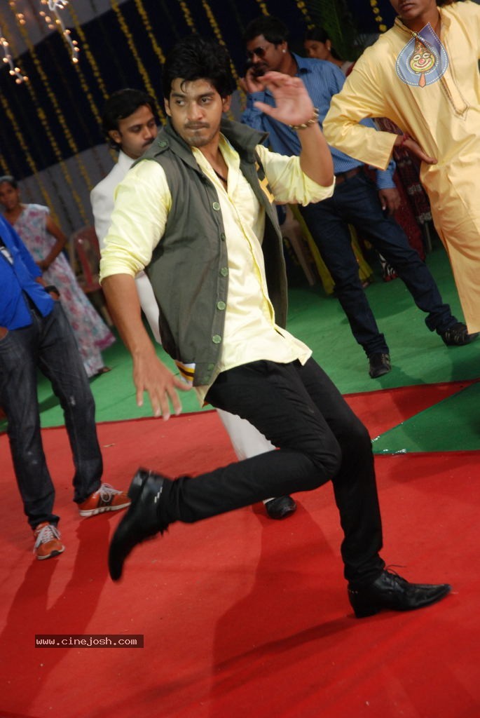 Pelladandi Preminchaka Matrame New Stills - 6 / 47 photos