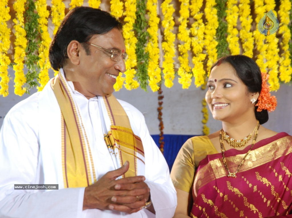 Pelladandi Preminchaka Matrame Stills - 11 / 19 photos