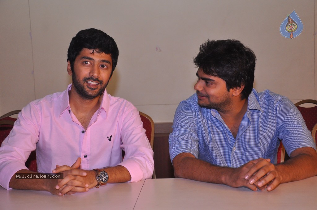 Pelli Pusthakam Stills and Walls - 6 / 99 photos