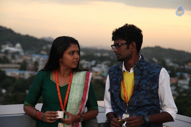 Pelli Roju Movie Photos - 30 / 75 photos