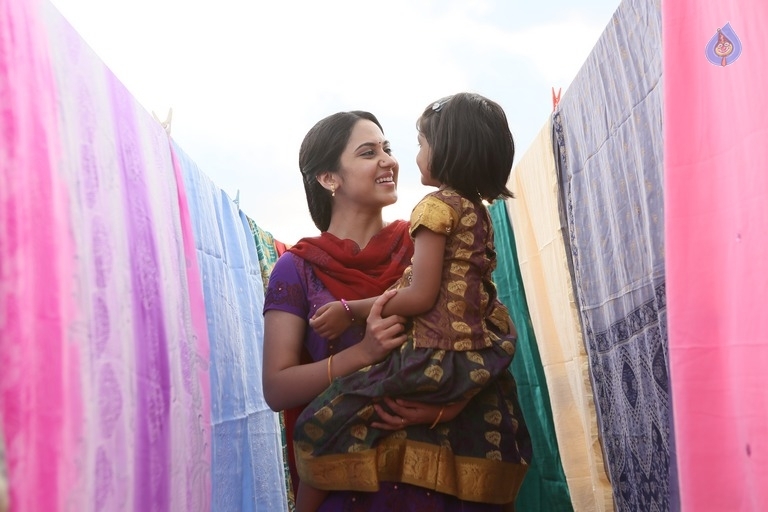 Pelli Roju Movie Photos - 37 / 75 photos