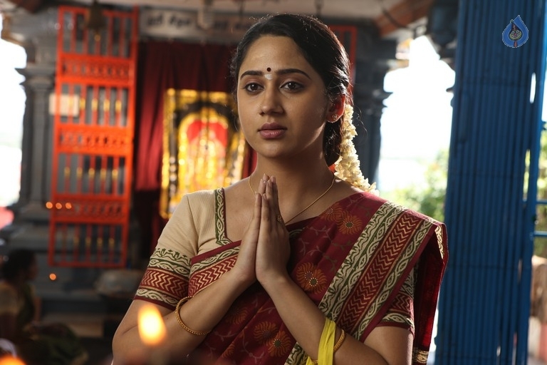 Pelli Roju Movie Photos - 61 / 75 photos