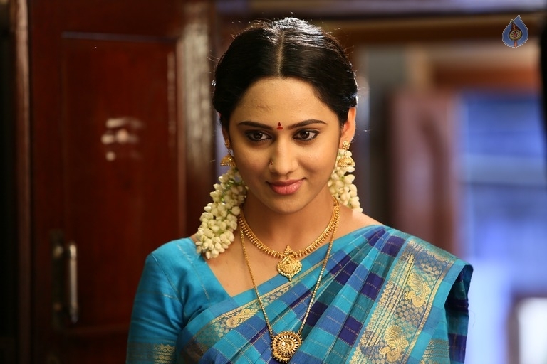 Pelli Roju Movie Photos - 75 / 75 photos