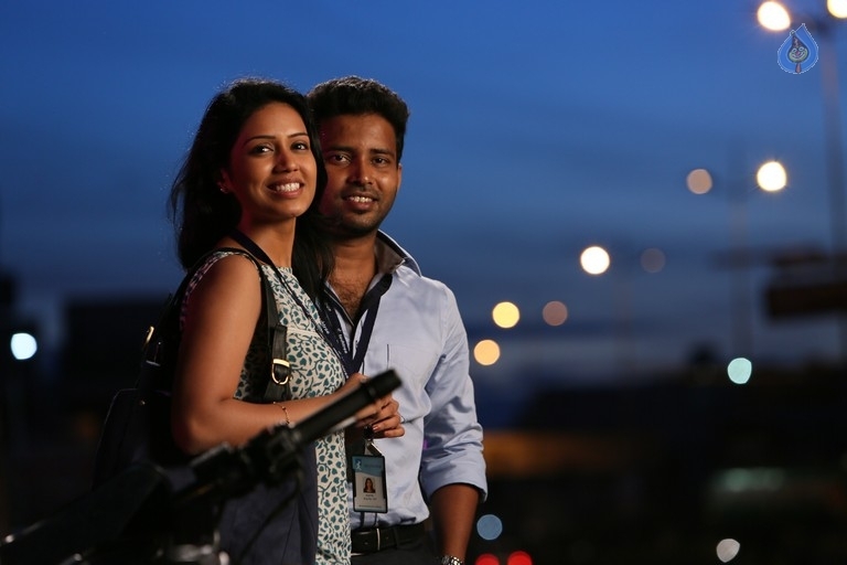 Pelli Roju Movie Stills and Posters - 17 / 29 photos