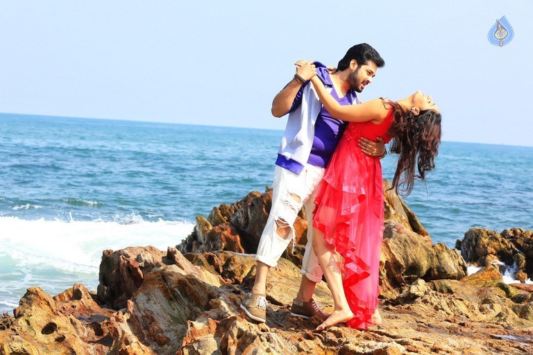 Pelliki Mundu Prema Katha Movie Posters and Photos - 13 / 13 photos