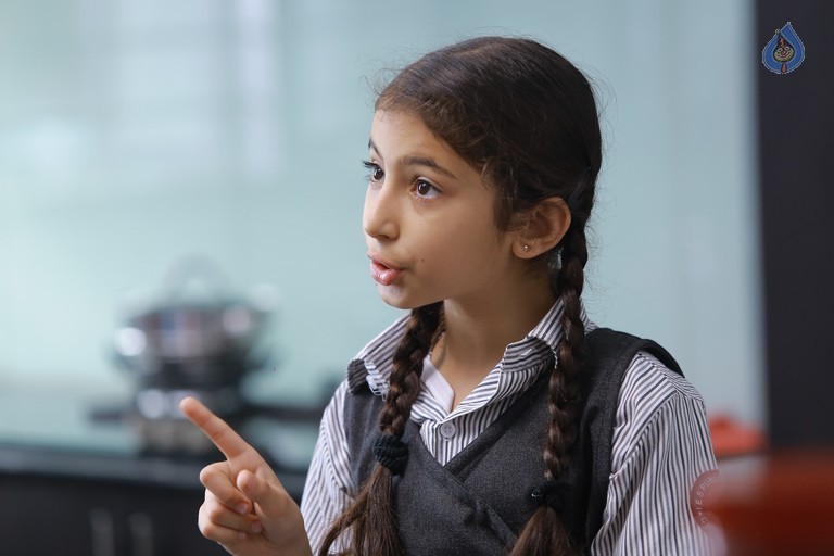 Pilla Rakshasi Movie New Pics - 12 / 20 photos