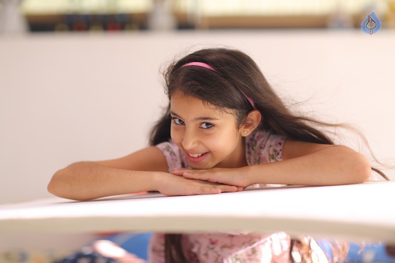 Pilla Rakshasi Movie New Pics - 18 / 20 photos