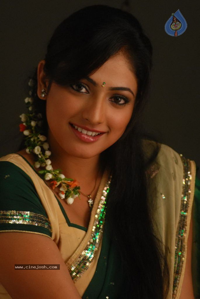 Pilla Zamindar Movie Stills - 25 / 41 photos