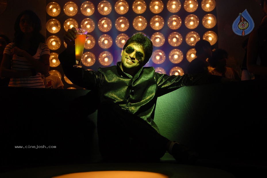 Pilla Zamindar Movie Stills - 14 / 25 photos