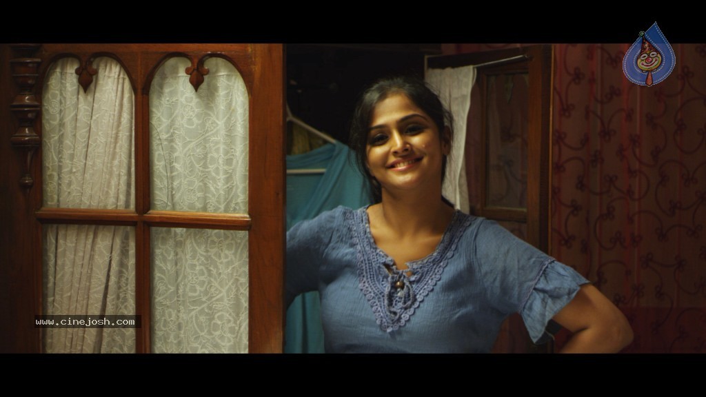 Pizza Movie New Stills - 32 / 34 photos