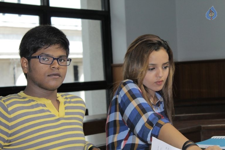 Player Movie New Photos - 21 / 28 photos