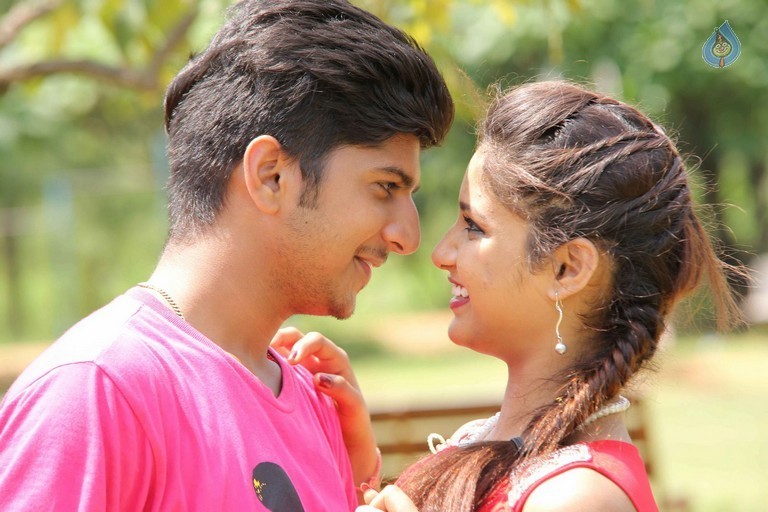 Plus 1 Movie Stills - 19 / 42 photos