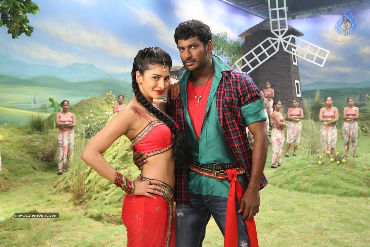 Pooja Movie Hot Stills - 26 / 28 photos