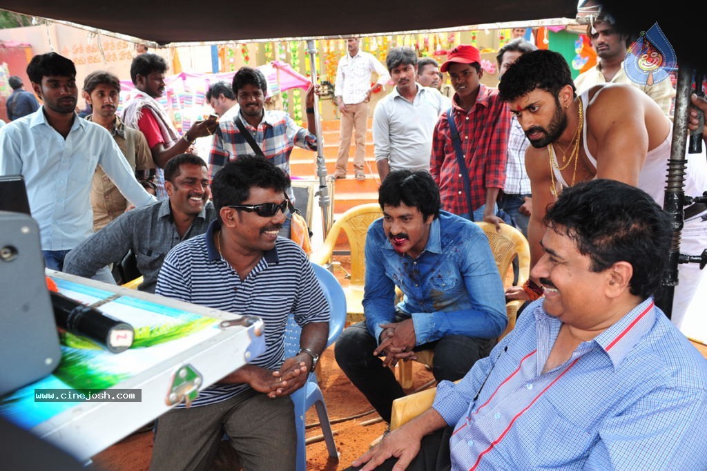 Poola Rangadu Movie Latest Stills - 11 / 13 photos