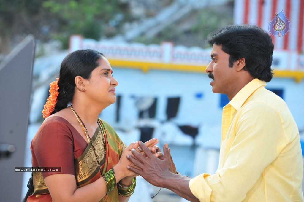 Poola Rangadu Movie Latest Stills - 32 / 79 photos