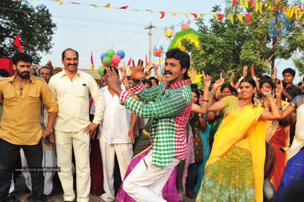 Poola Rangadu Movie Latest Stills - 61 / 79 photos