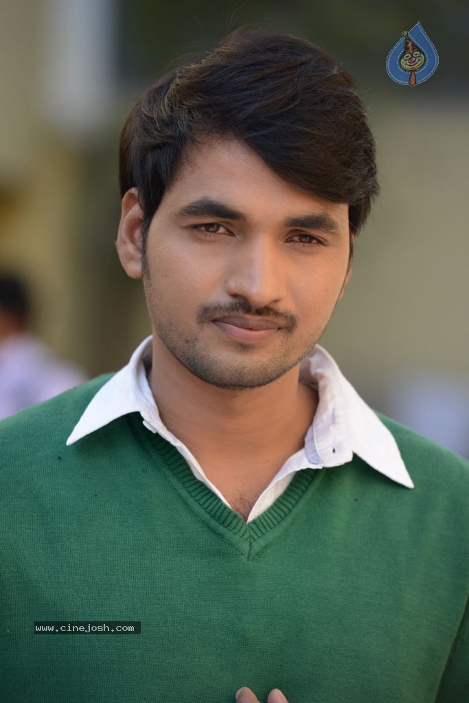 Pora Pove Movie Stills - 18 / 40 photos