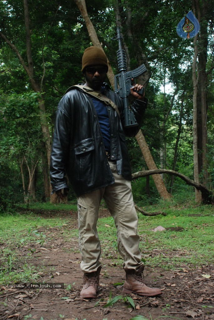 Pramugar Tamil Movie Hot Stills - 27 / 35 photos