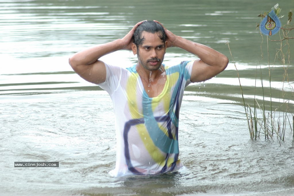 Pranaya Veedhullo Movie Stills - 5 / 14 photos