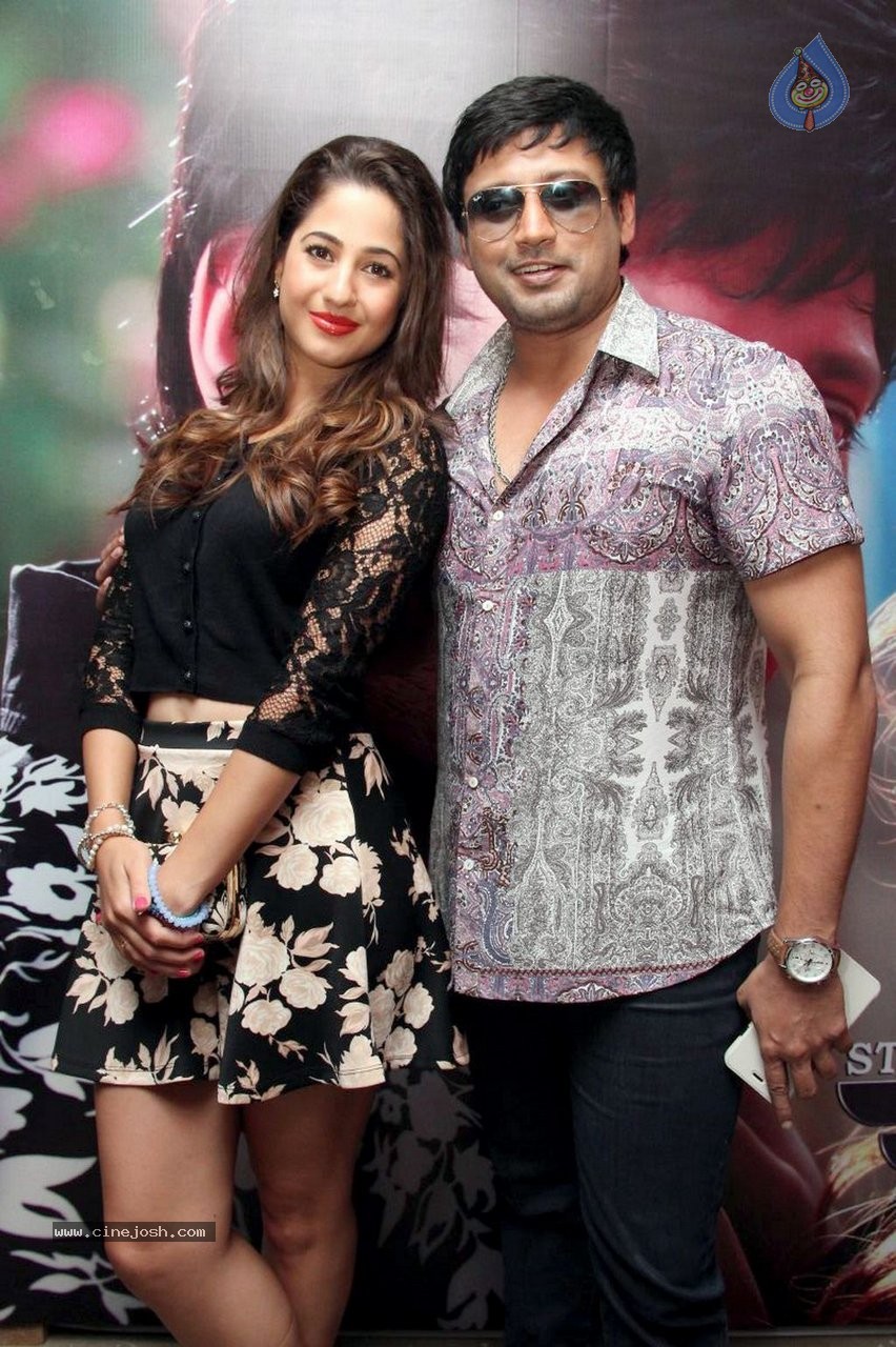 Prashanth Saahasam Tamil Movie Stills - 8 / 17 photos