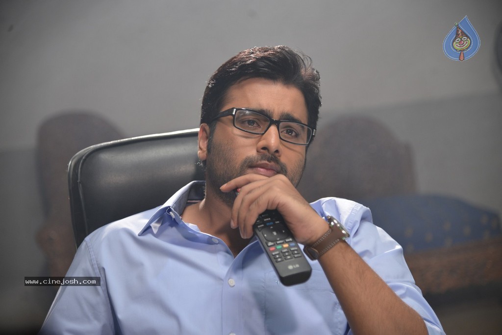 Prathinidhi Movie New Stills - 28 / 35 photos