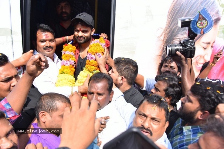 Prati Roju Pandaage Bus Tour Photos - 9 / 19 photos