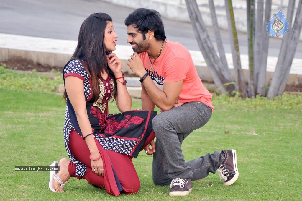 Prema Geema Jantha Nai Pics - 1 / 4 photos