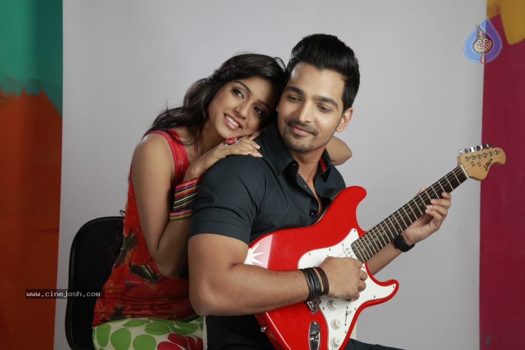 Prema Ishq Kadhal Movie New Photos - 12 / 30 photos