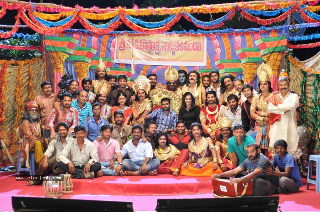 Prema Katha Chitram New Pics - 29 / 48 photos