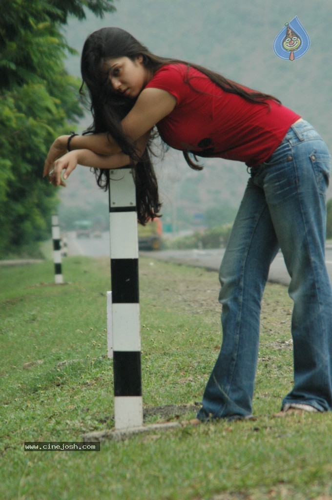 Prema Oka Maikam New Stills - 6 / 7 photos