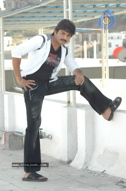 Premaku Sye Movie Stills - 7 / 39 photos