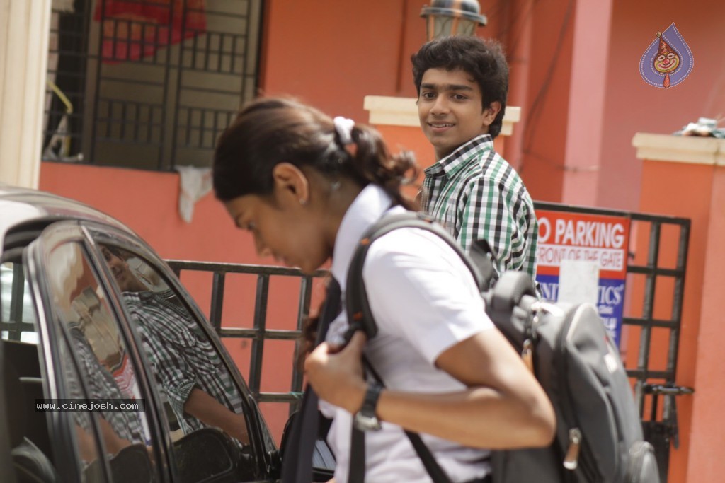 Premalo Padithe Movie Stills - 22 / 50 photos