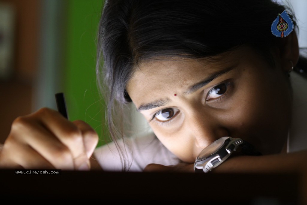 Premalo Padithe Movie Stills - 23 / 50 photos