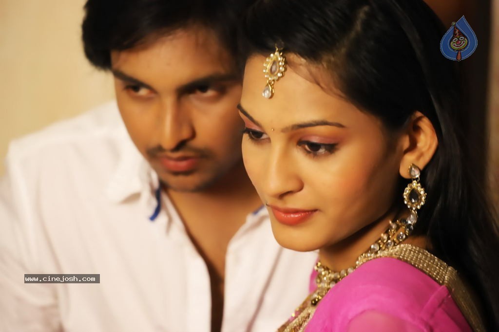 Premisthe Poye Kaalam Photos - 10 / 14 photos