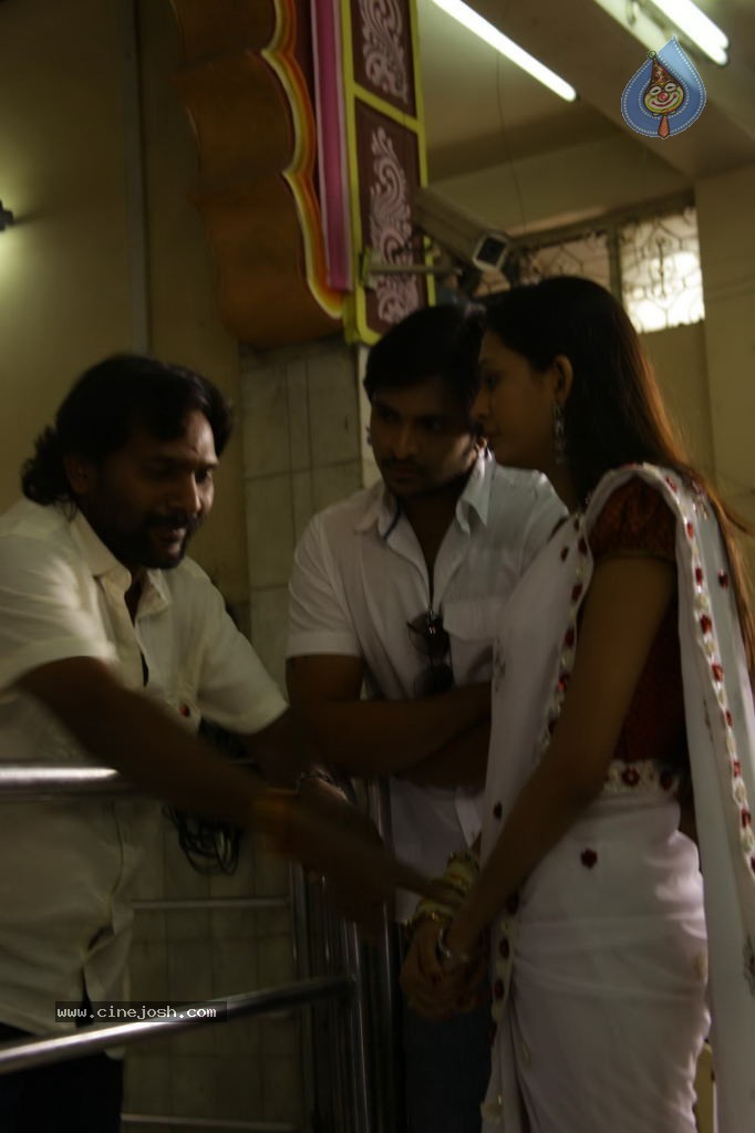 Premisthe Poye Kaalam Stills n Walls - 28 / 60 photos