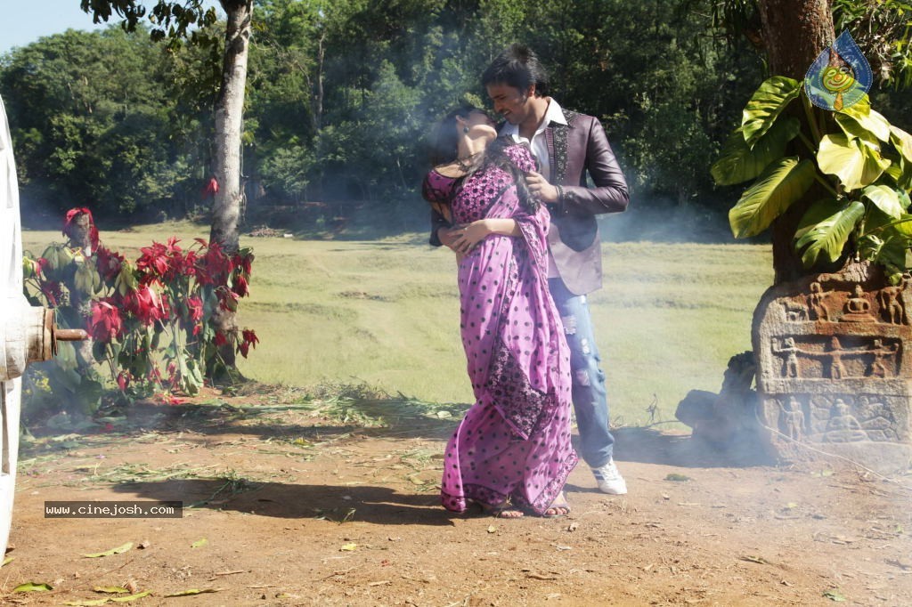 Premisthe Poye Kaalam Stills n Walls - 33 / 60 photos