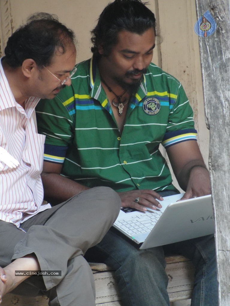 Premisthe Poye Kaalam Stills n Walls - 53 / 60 photos