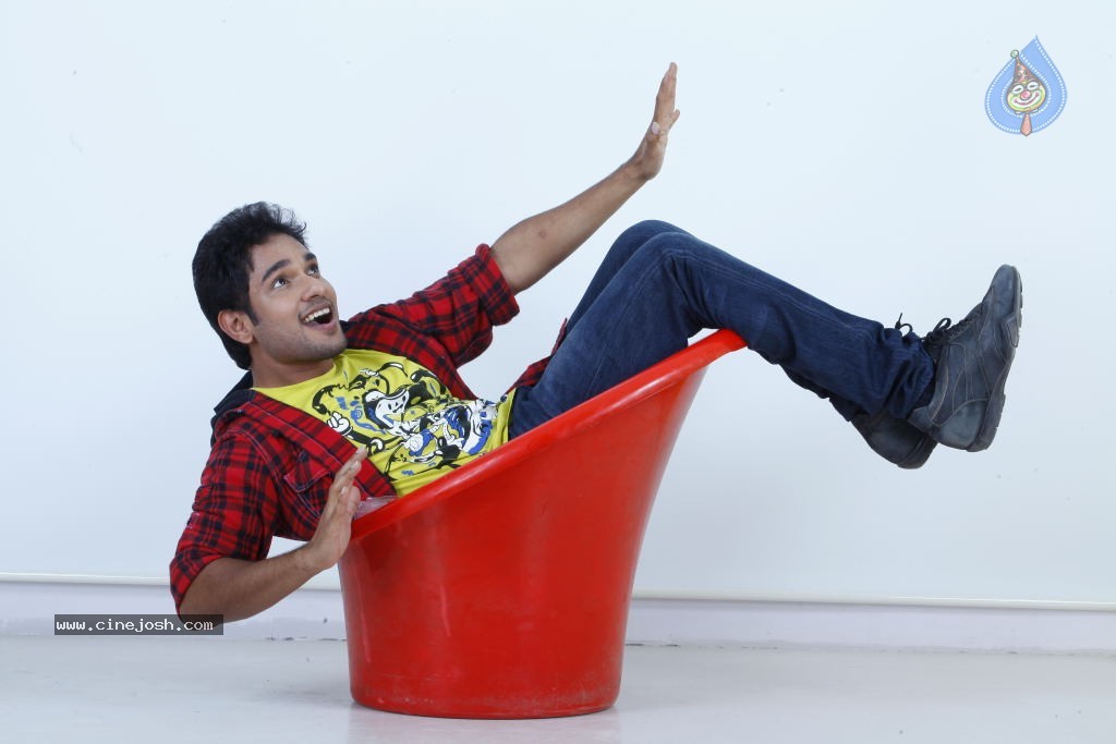 Present Love Movie Stills - 1 / 30 photos