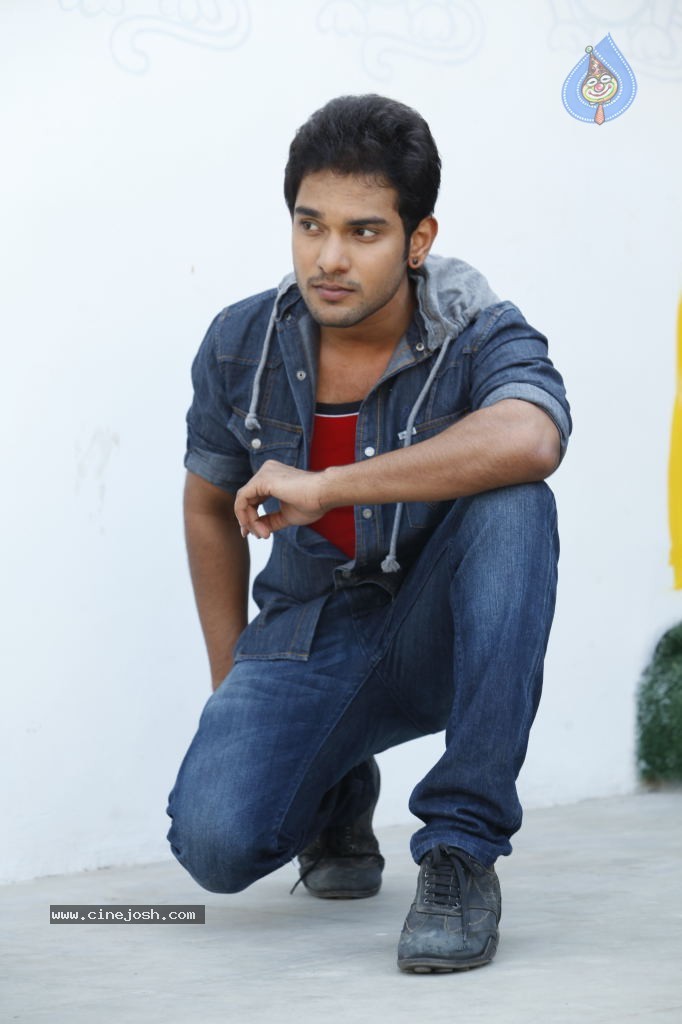 Present Love Movie Stills - 3 / 30 photos